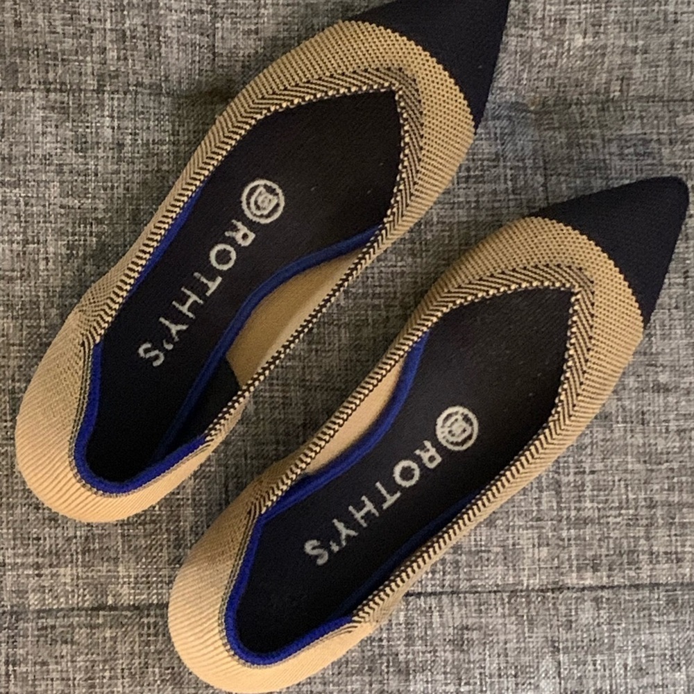 W6 ROTHY’S Dune Cap-Toe Pointed Flats: Tan and Blue​​​ - Picture 3 of 8
